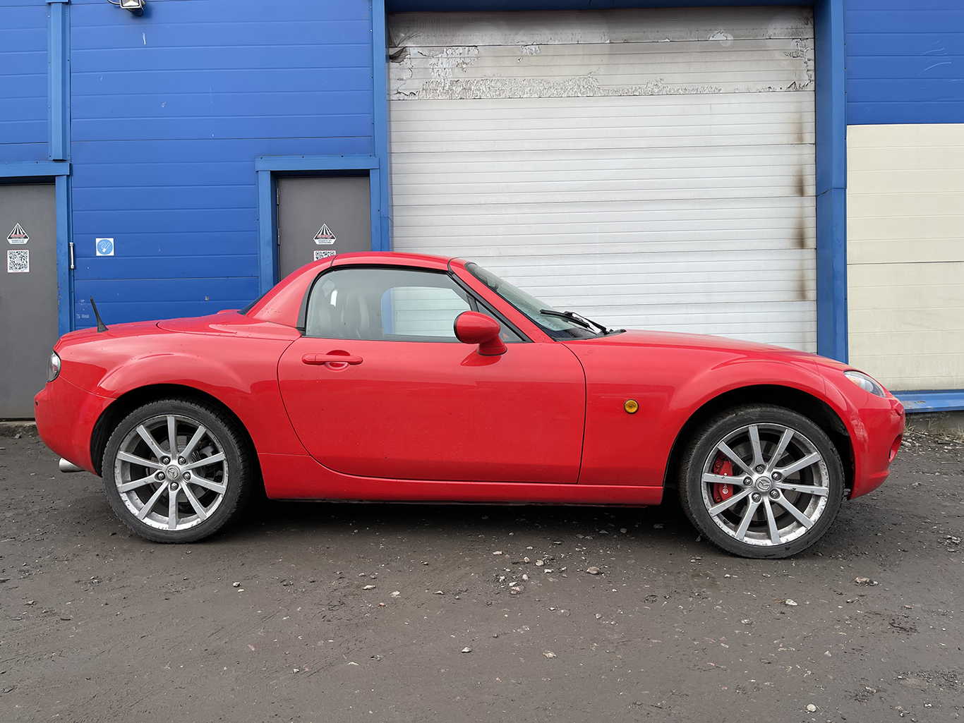 mazda-miata-red